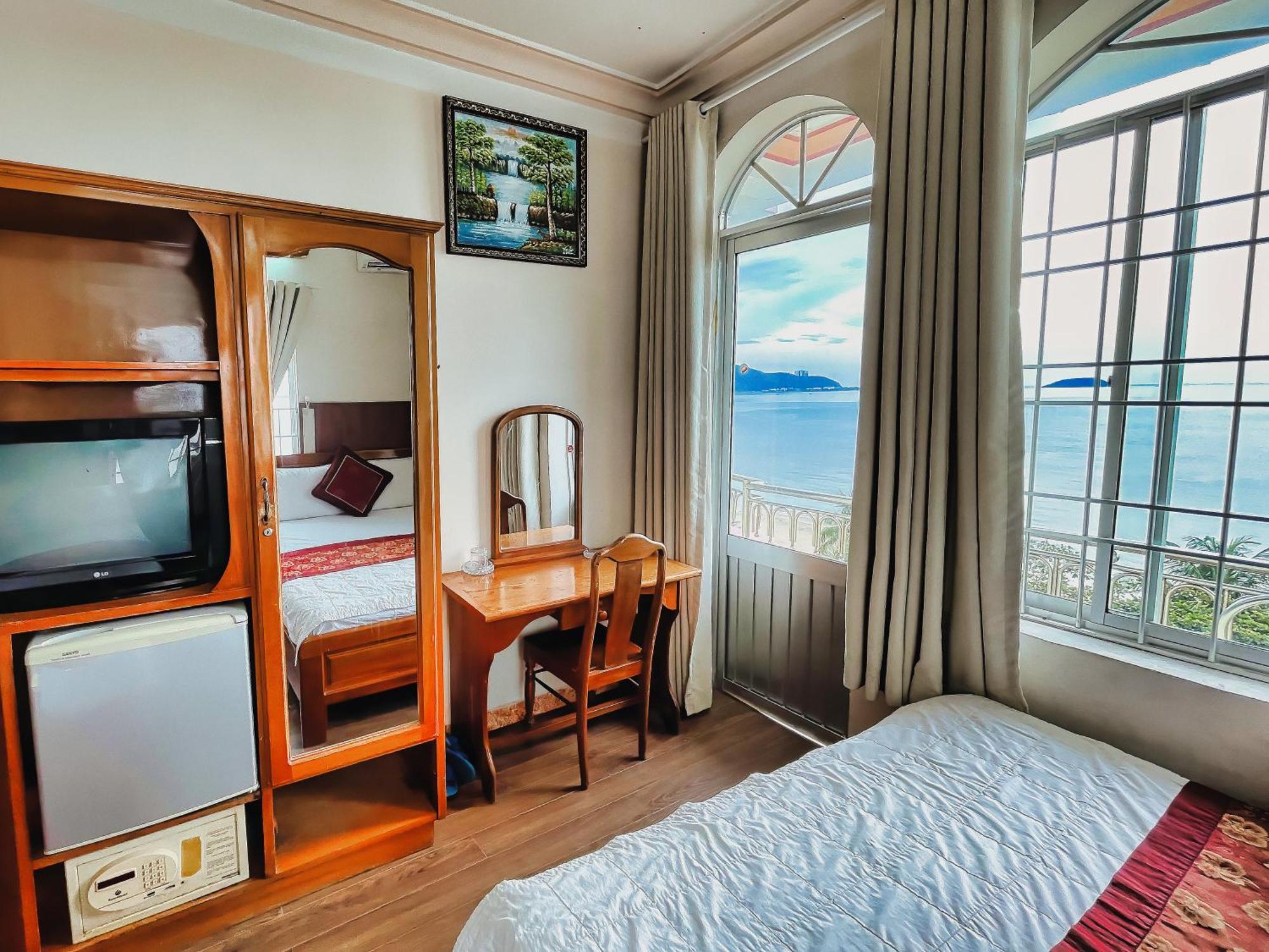 Quang Vinh 2 Hotel Nha Trang Exterior photo