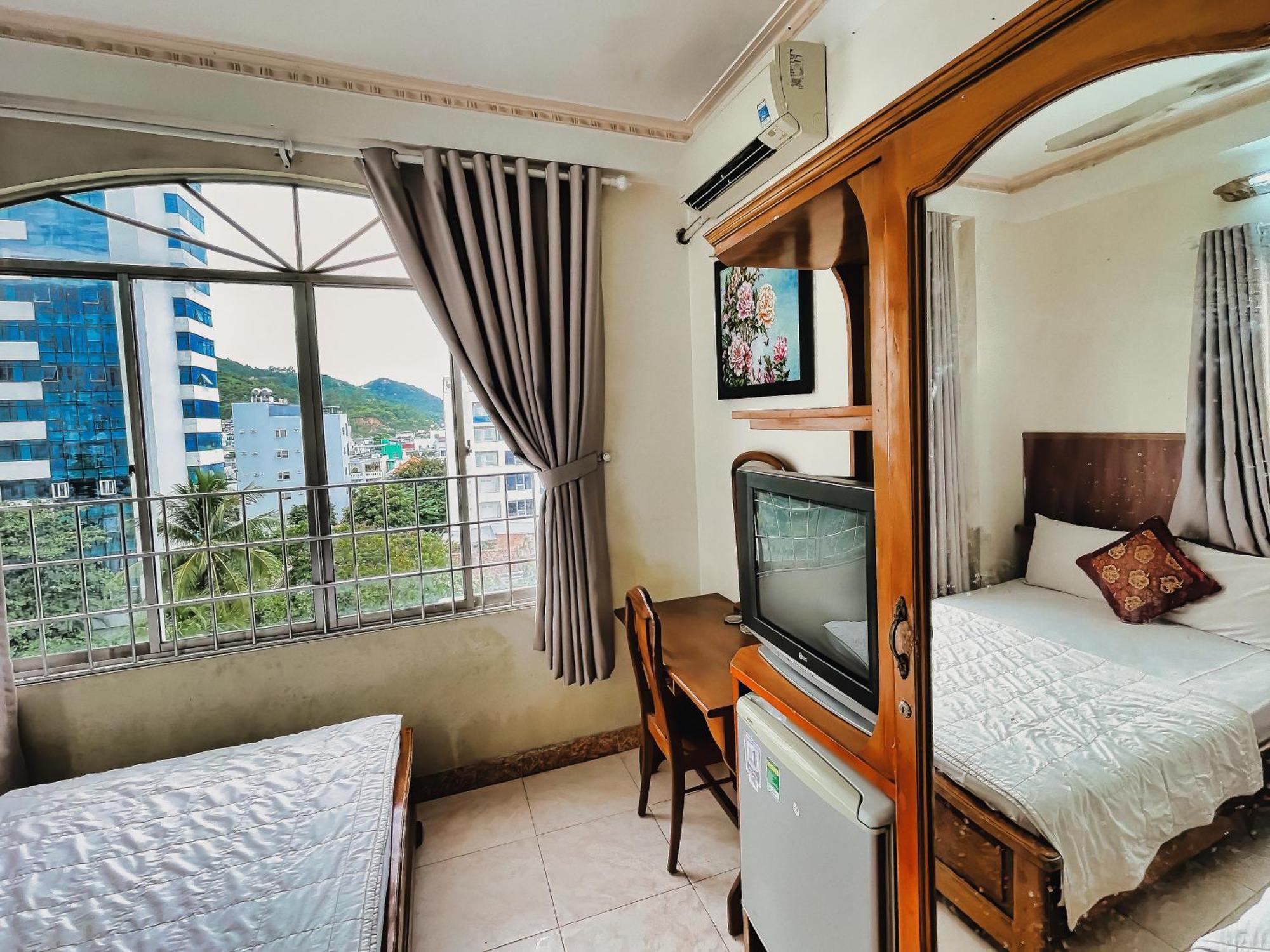 Quang Vinh 2 Hotel Nha Trang Exterior photo